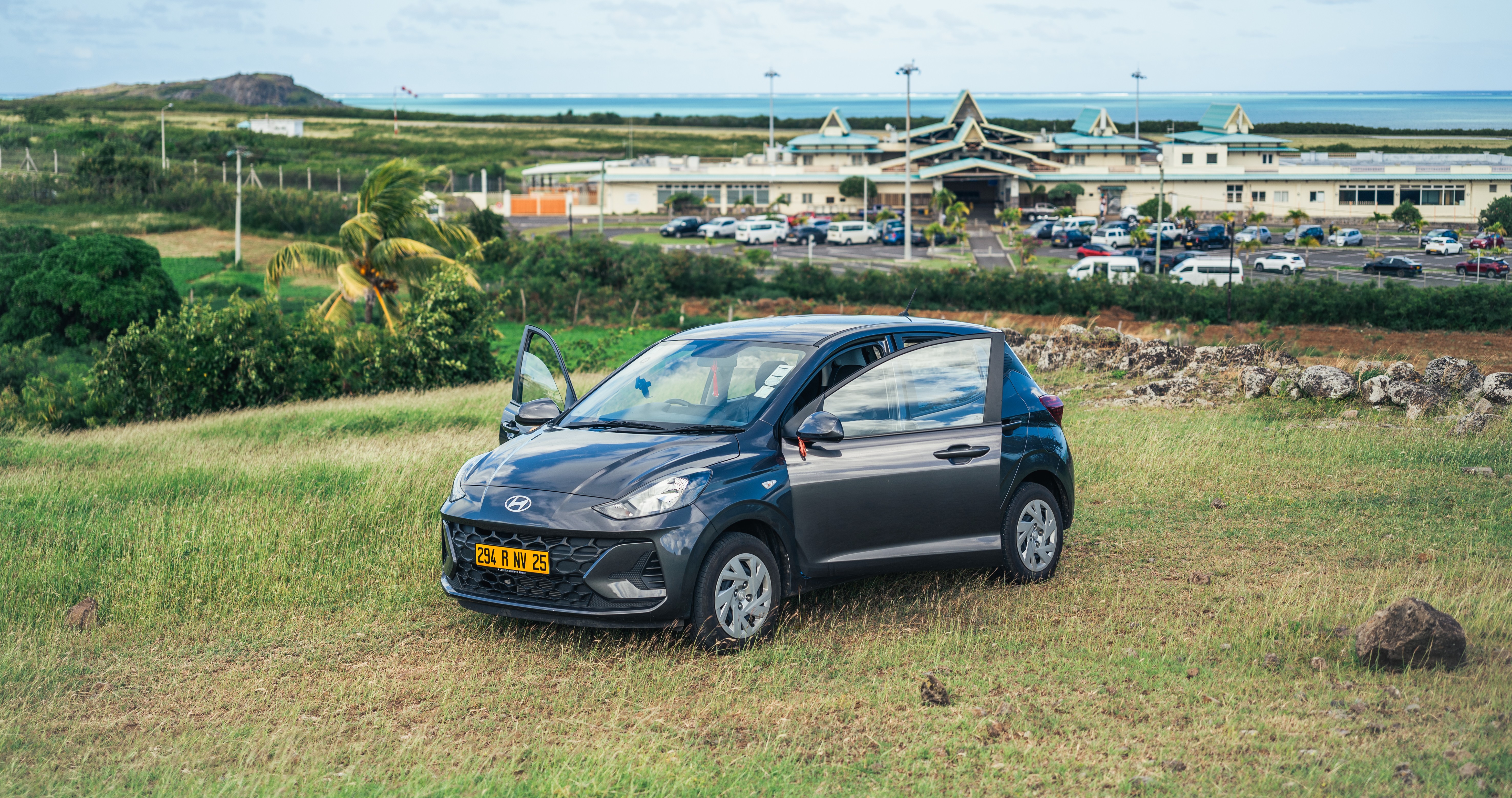 Compact car Grand i10